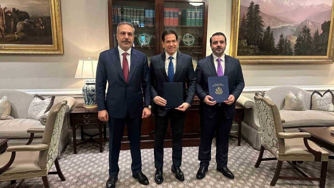 TARİHİ ZİRVE: Suriye-ABD-Türkiye Üçlü Görüşmesi Beyaz Saray&#039;da Yapıldı!