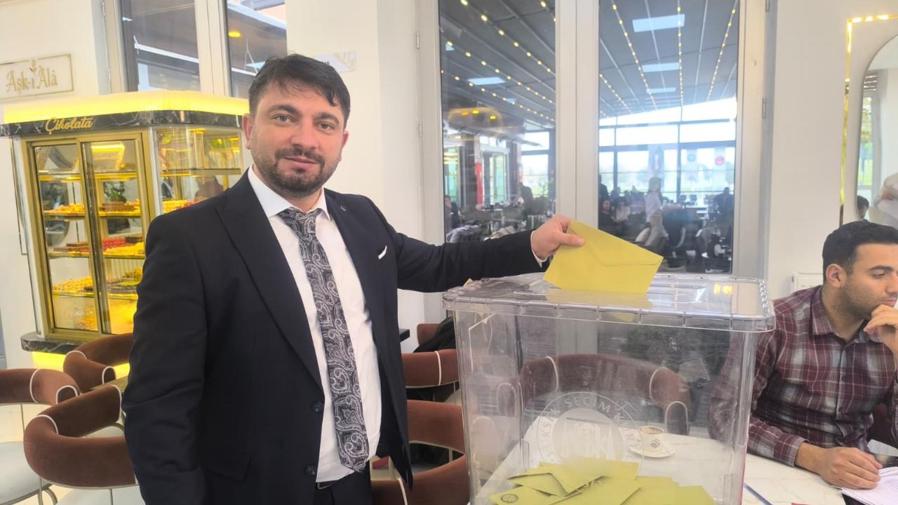 Türk Sağlık-Sen Iğdır Şubesi’nde Çetin Tanık Yeniden Başkan Seçildi