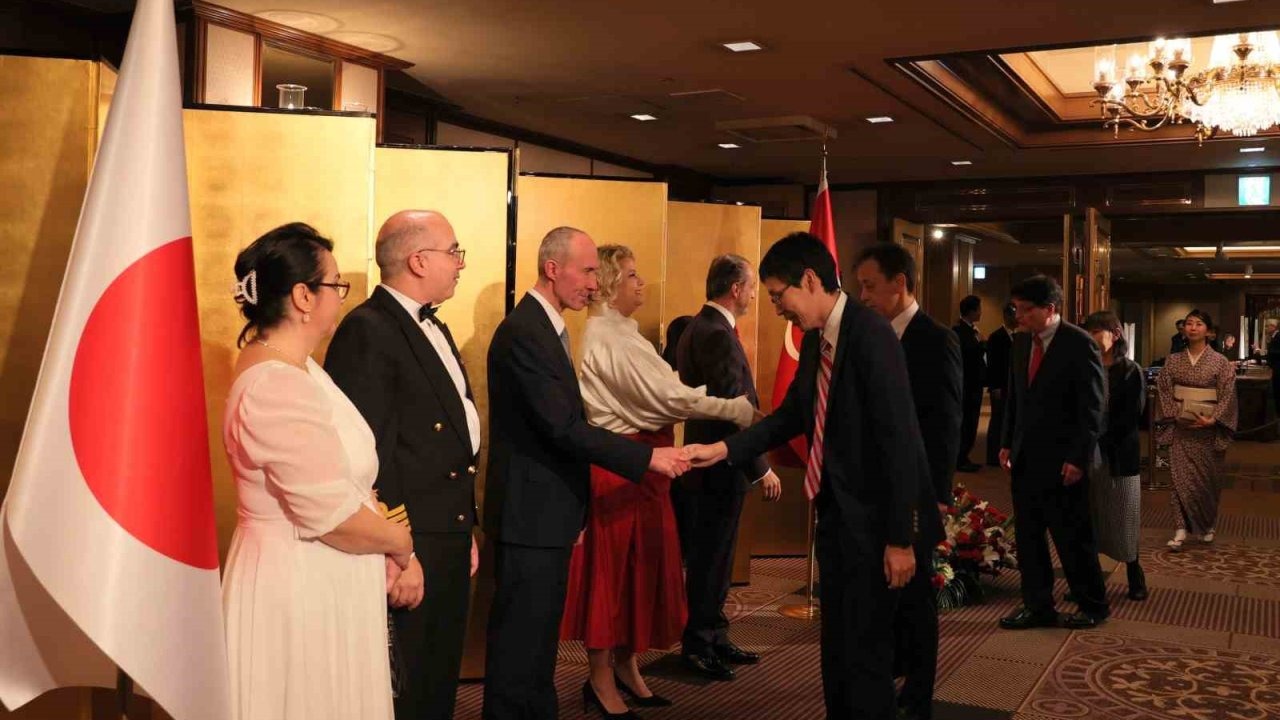 Türkiye Cumhuriyeti&#039;nin 102. Yıl Dönümü Tokyo&#039;da Coşkuyla Kutlandı