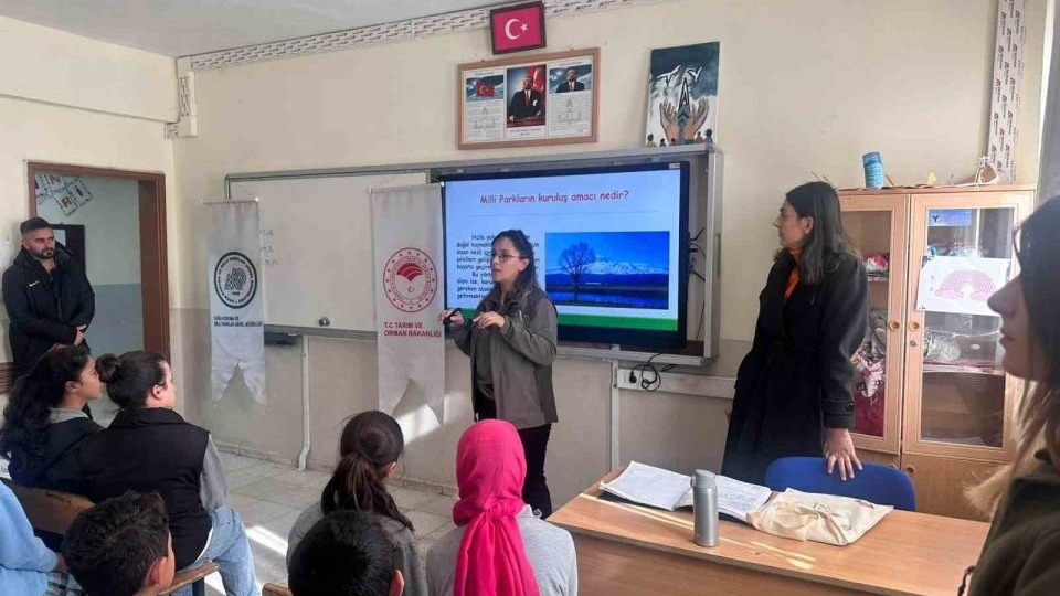 Tuzluca’da öğrencilere biyolojik çeşitlilik eğitimi