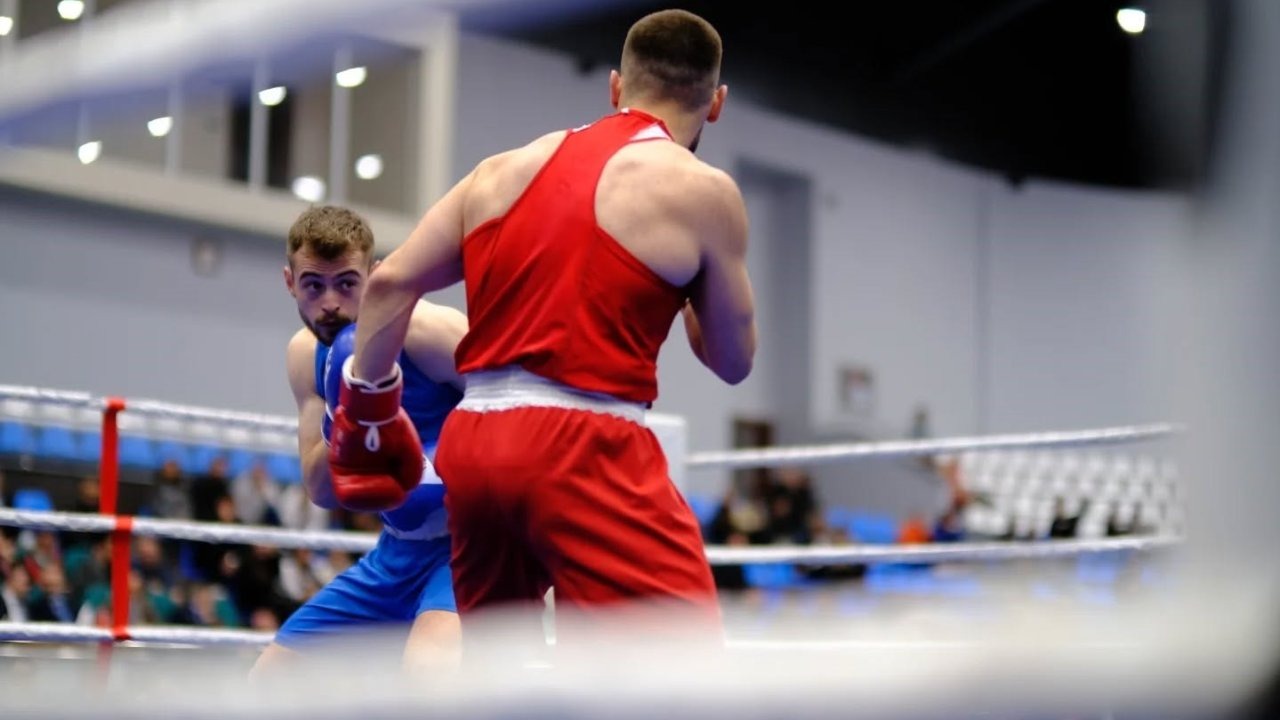 ÜNİLİG Türkiye Boks Şampiyonası Bayburt’ta Başladı: 43 Üniversiteden 169 Sporcu Katılıyor