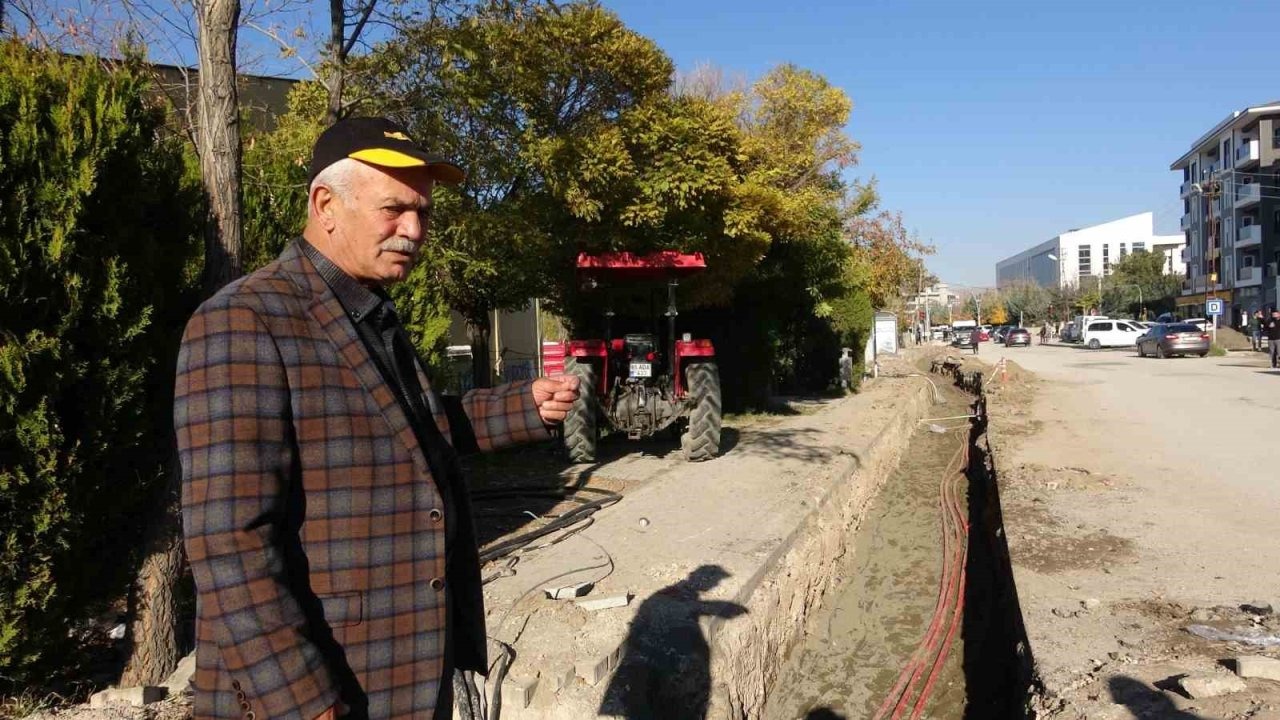 Van’da VEDAŞ’ın Yer Altı Kablo Çalışmaları Tepki Çekti: Kazılan Yollar Günlerce Açık Kaldı