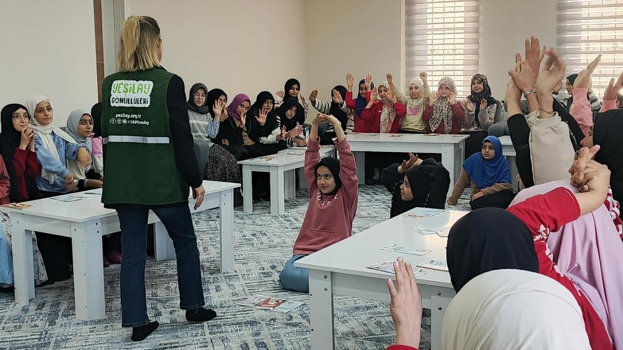 Yeşilay Iğdır’dan Yatılı Kur’an Kurslarında Farkındalık