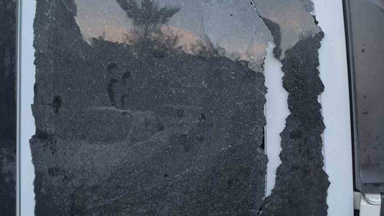 zmir’de Polis Ekibine Saldırı: Ekip Otosunun Camını Kıran 3 Şüpheli Yakalandı