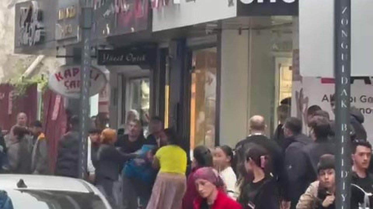 Zonguldak&#039;ta İki Grup Arasında Kavga: Polis Biber Gazıyla Müdahale Etti