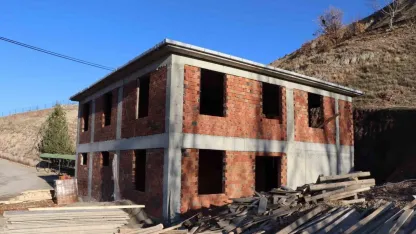 Oltu'da Önemli Bir Eksiklik Gideriliyor: Gasilhane ve Taziye Evi Projesinde Sona Yaklaşıldı