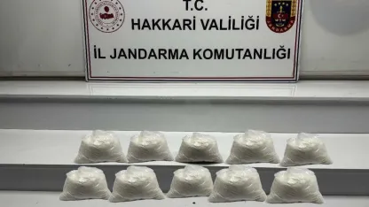 Hakkari’de 9 kilo metamfetamin ele geçirildi