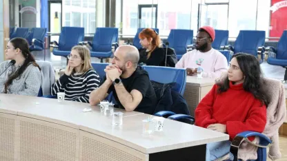 AB’ye üye 13 ülkeden gelen gençler Diyarbakır’ı gezdi