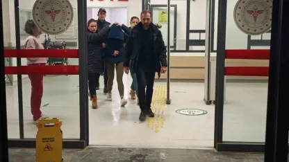 Şarkıcı Güllü’nün Kızı ve Arkadaşı "Kasten Adam Öldürme" Şüphesiyle Yakalandı