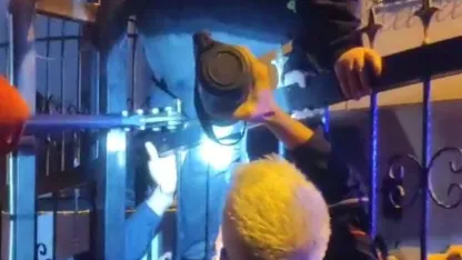 Bacağına demir korkuluk saplanan çocuk hastaneye kaldırıldı