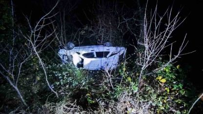 Artvin’de otomobil uçuruma yuvarlandı: 4 yaralı
