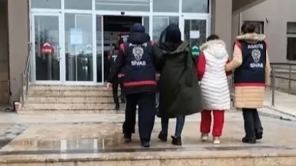 Evlilik vaadiyle dolandırdılar, kaçamadan yakalandılar