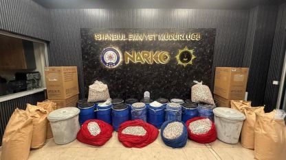 Bakan Yerlikaya: "İstanbul ve İzmir’de gerçekleştirilen uyuşturucu operasyonlarında 6 milyon 958 bin adet uyuşturucu hap ele geçirildi"