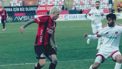 Vanspor FK Evinde Ümraniyespor’a Boyun Eğdi: Tek Golle Mağlup