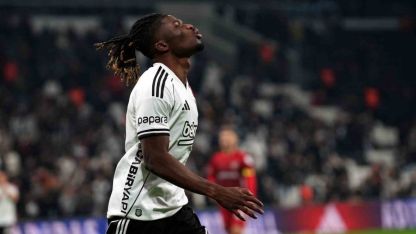 Beşiktaş’ın Büyük Maç Çilesi: Öne Geçiyor, Kırmızı Kartla Puanları Bırakıyor