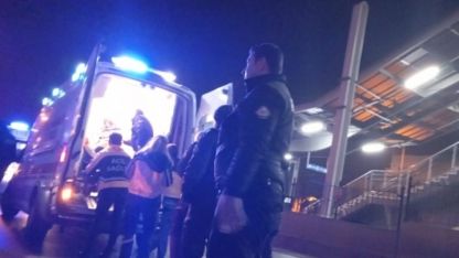 Gece saatlerinde eğlence mekanı önünde silahlı kavga: 1’i ağır, 2 yaralı