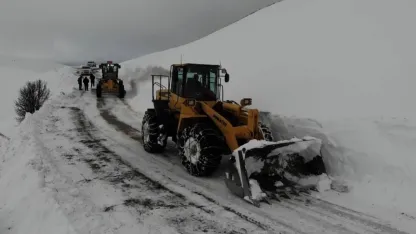 Erzincan'da Tipiye Geçit Yok: Kapalı Kalan 12 Köy Yolu Açıldı