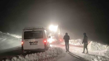 Muş’ta Kar Esareti: Mahsur Kalan 7 Kişi 3 Saatlik Operasyonla Kurtarıldı!