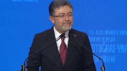 Bakan Yumaklı: "Gelecek Kuşaklara Daha İyi Bir Dünya Bırakmalıyız"