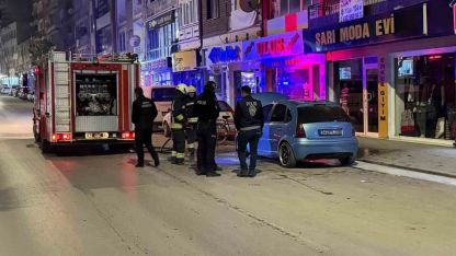 Ereğli’de park halindeki otomobilde yangın çıktı