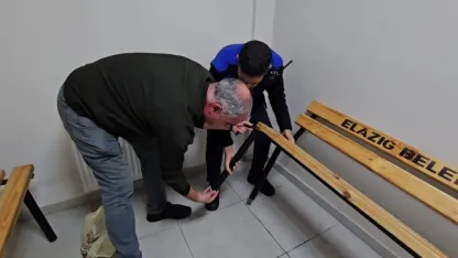 Dilenci yakayı ele verdi, parayı sakladığı yer şaşkına çevirdi