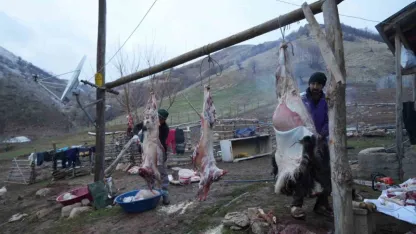 Muş’ta Kış Hazırlığı: Karabey Köyü’nde Geleneksel Kavurma Mesaisi Başladı