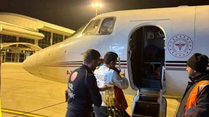 2 Yaşındaki Miraç İçin Uçak Ambulans Havalandı