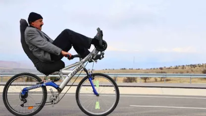 Elazığ’da ilginç bisiklet tasarımı: Polisler bile durdurup inceliyor