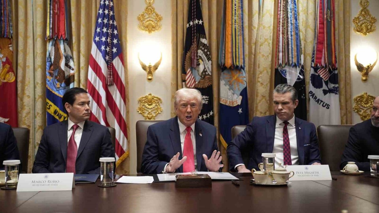 ABD Başkanı Trump&#039;tan Uyuşturucu Kaçakçılarına Sert Mesaj: &quot;Kara Saldırıları Yakın&quot;