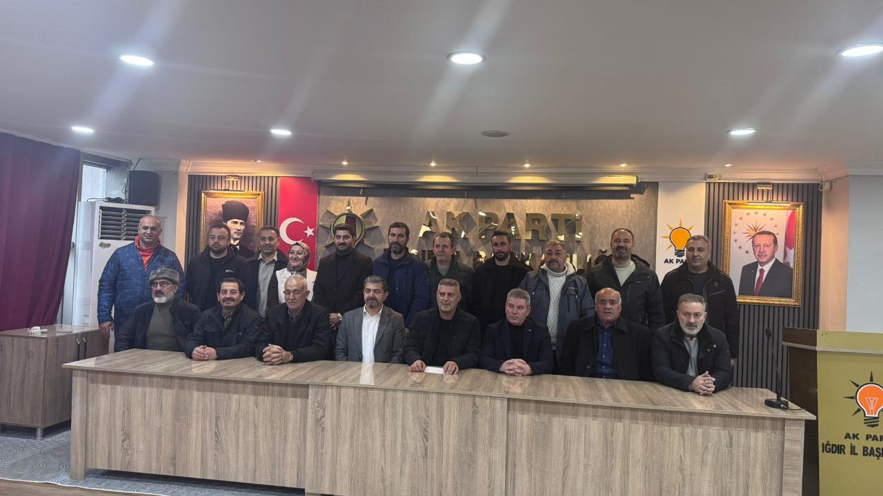 AK Parti Iğdır Belediye Meclis Üyelerinden Belediyeye Sert Eleştiriler