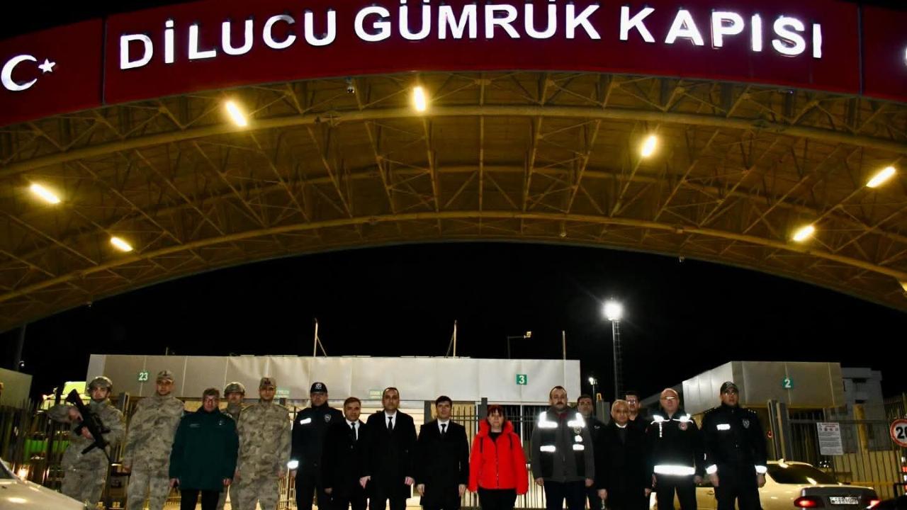 Aralık Kaymakamı Fatih Gülnar’dan Anlamlı Yılbaşı Mesaisi: Görev Başındaki Personeli Yalnız Bırakmadı