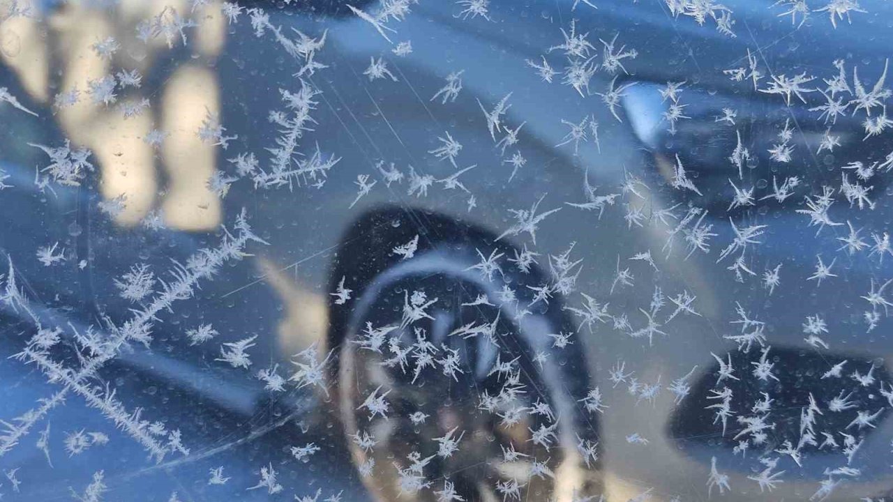 Ardahan Buz Kesti: Termometreler Eksi 25 Dereceyi Gördü