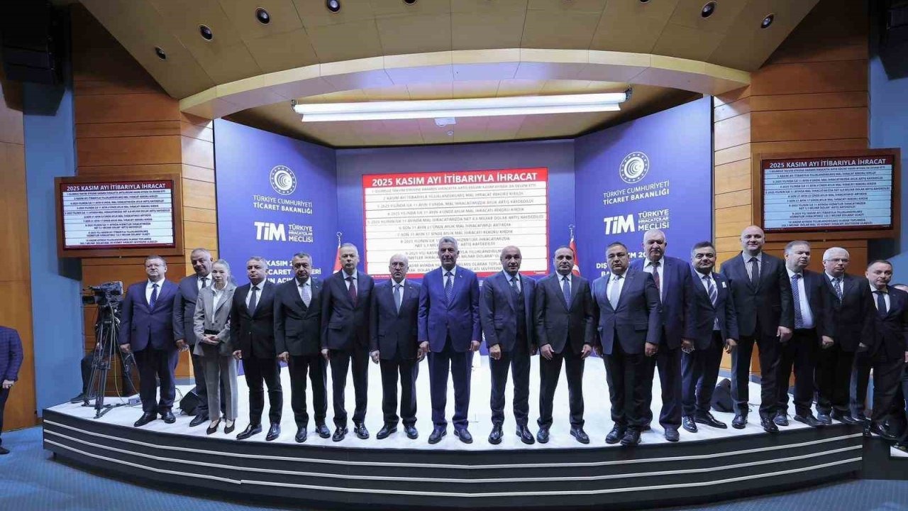 Bakan Bolat: &quot;İhracatımız Yüzde 2,2 Artışla 22,7 Milyar Dolar Olarak Gerçekleşti&quot;