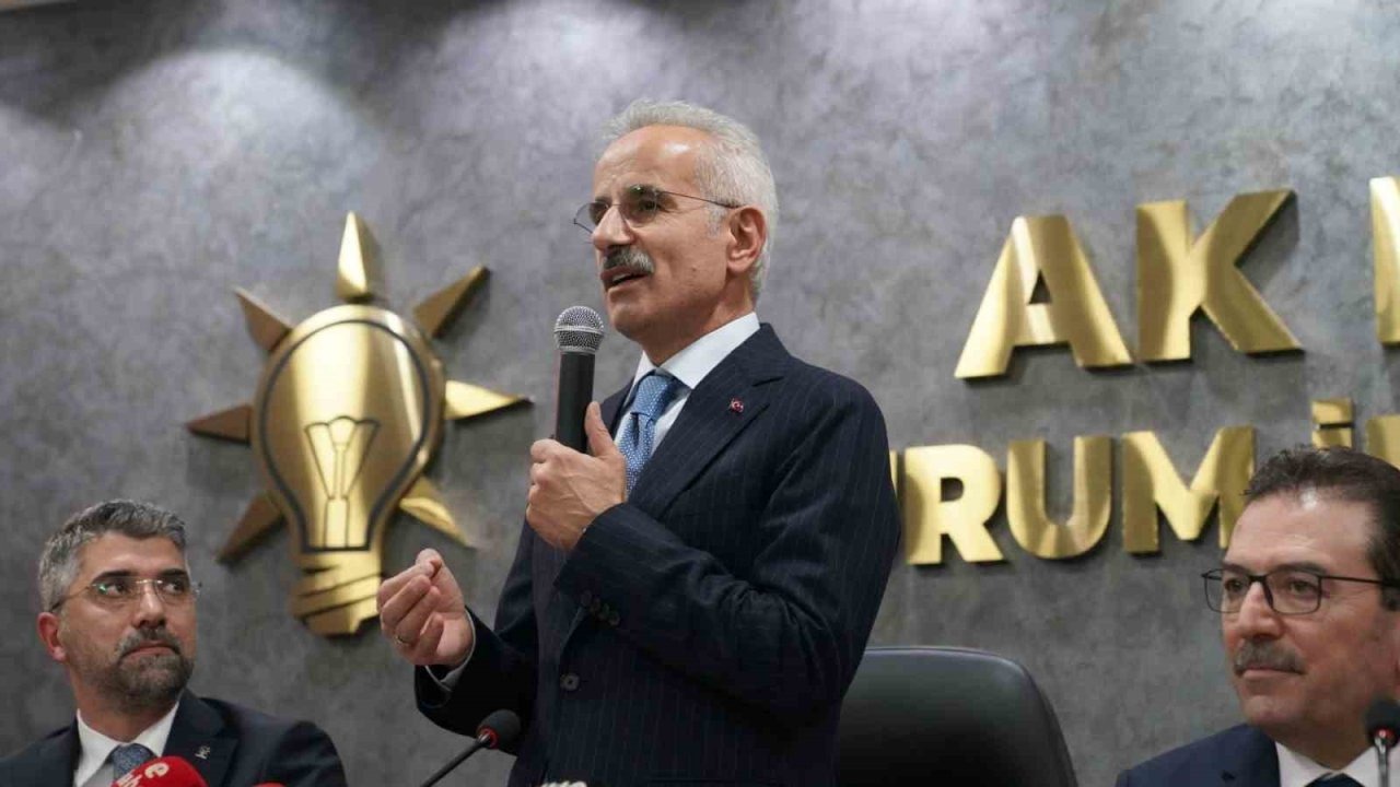 Bakan Uraloğlu Erzurum’da Ulaşım Yatırımlarını Değerlendirdi: Tüneller ve Hızlı Tren Vurgusu