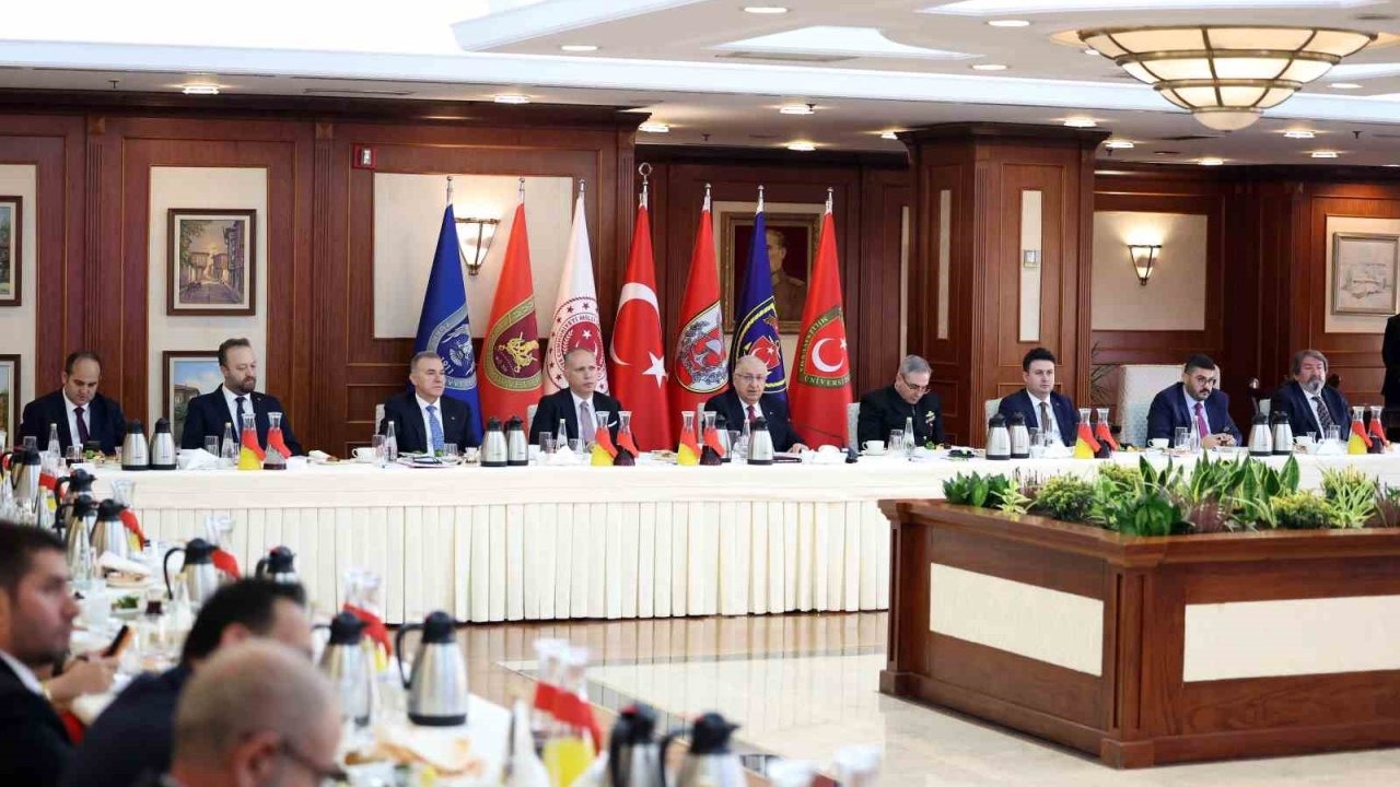 Bakan Yaşar Güler’den "Terörsüz Türkiye" Açıklaması: "Örgütü Silah Bırakma Evresine Getirdik"