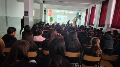 "Çevreyi Koru, Geleceği Kurtar!" Iğdır'da Lise ve Üniversite El Ele Verdi