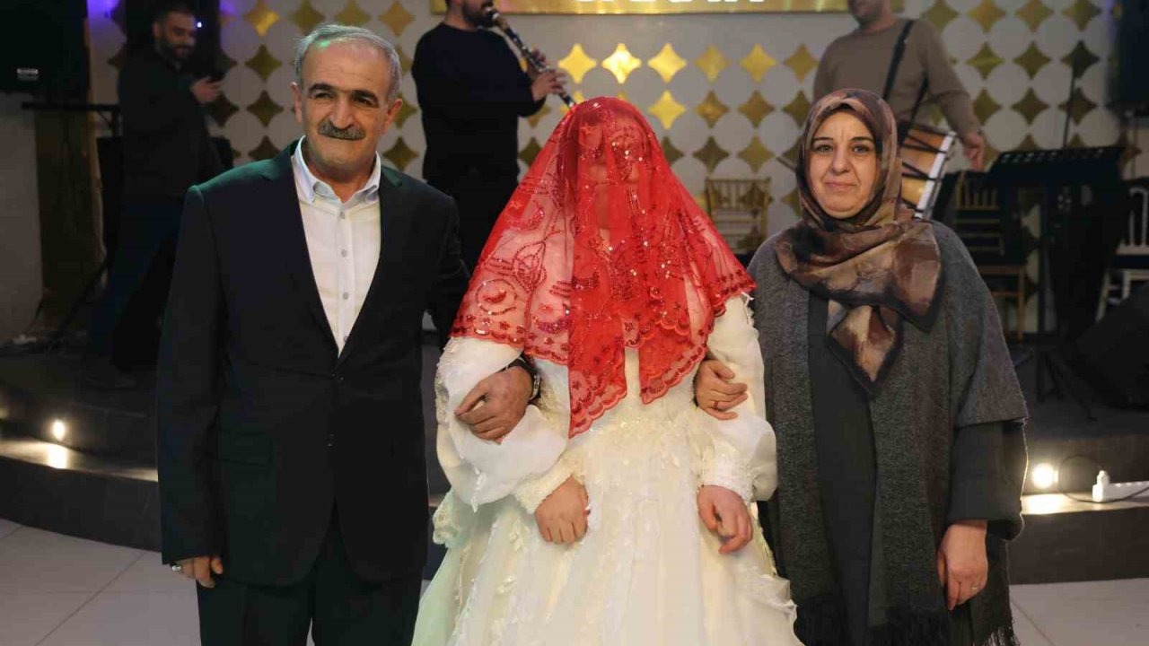 Down sendromlu Şevval’in düğün ve gelinlik hayali gerçek oldu