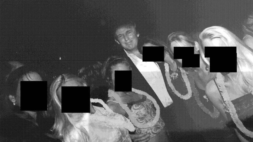 Epstein Dosyasında Yeni Fotoğraflar Yayınlandı: Trump ve Gates Yer Alıyor