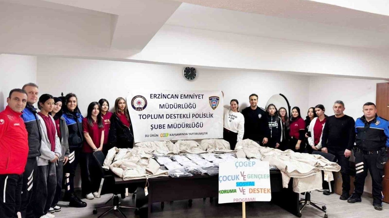 Erzincan Emniyetinden Öğrencilere Kayak ve Drama Desteği