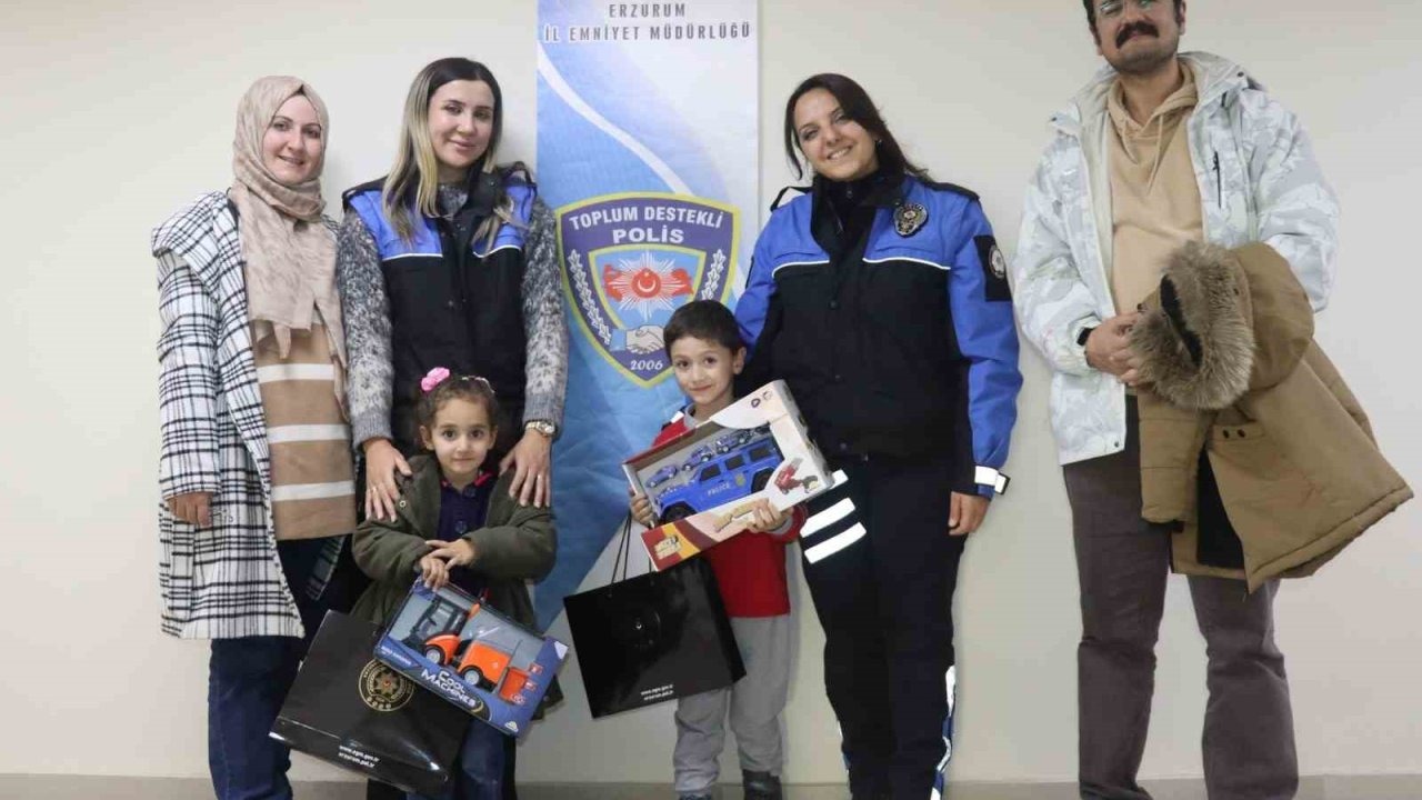 Erzurum’da Polis, Kaybolan Oyuncak İçin Harekete Geçti: Kutalp’e Yeni Oyuncak Hediye Edildi