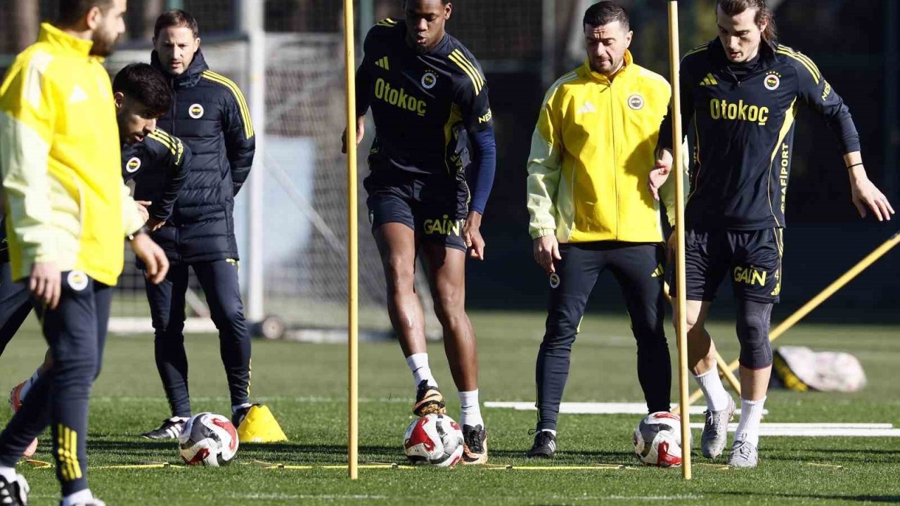 Fenerbahçe’de Eyüpspor Mesaisi: Tedesco Yönetiminde Taktik Prova