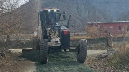 Gaziler’de Yağışlar Nedeniyle Bozulan Yolların Onarımı Sürüyor