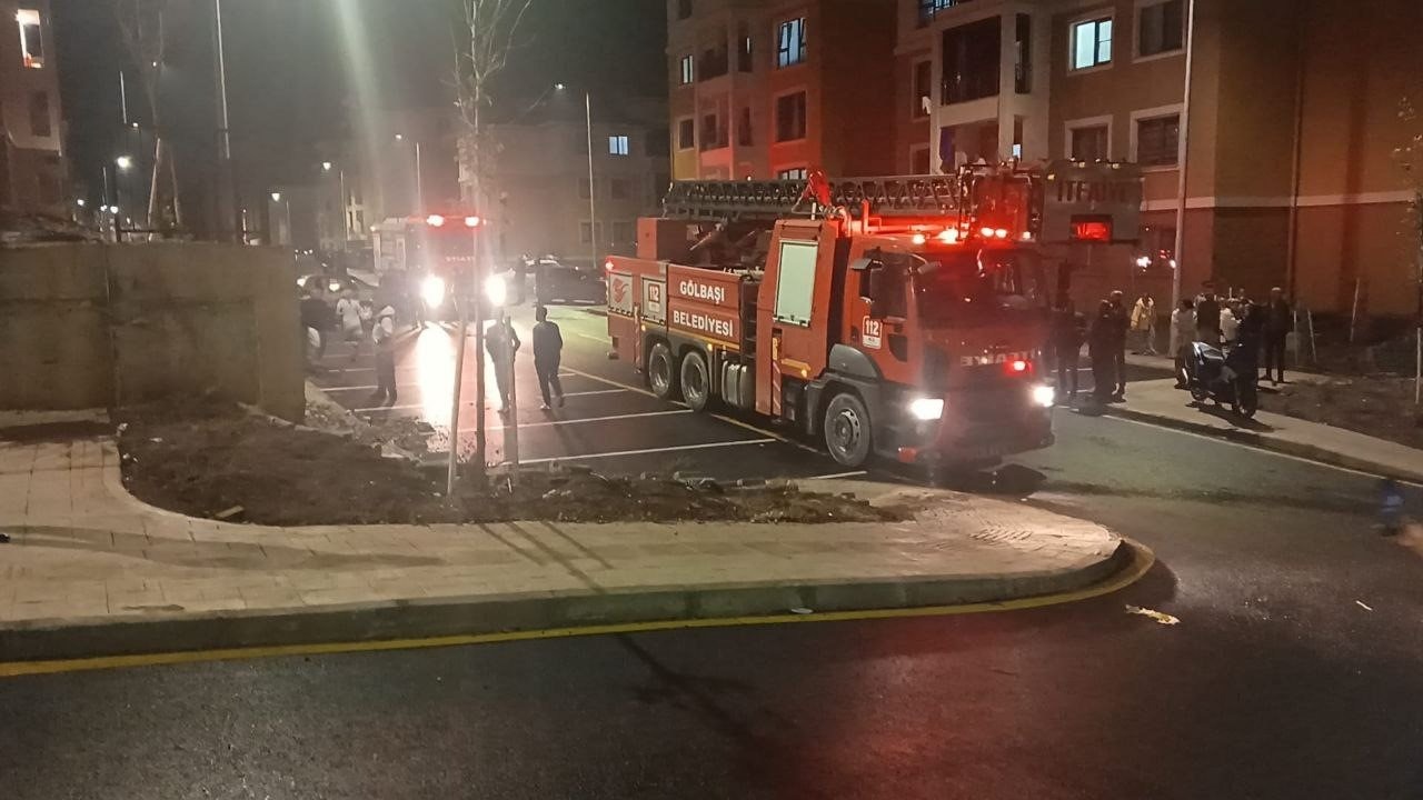 Gölbaşı’nda Şarjda Bırakılan Cep Telefonu Bataryası Patladı