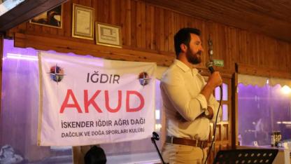 Iğdır Haber Özel: AKUD 2025’e Zirvede Veda Etti! Başarılarla Dolu Yıl Sofrada Kutlandı