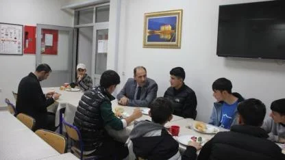 Iğdır İl Millî Eğitim Müdürü Aziz Gün, Haydar Aliyev Fen Lisesi Pansiyonunu Ziyaret Etti