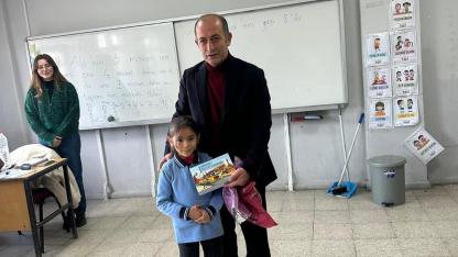 Iğdır'da Atatürk Büstüne Selam Veren Minik Feride’ye Müdür Demirel'den Ziyaret