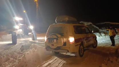 Iğdır’da Çatıdan Düşen Vatandaş İçin Kar Engeli Seferberlikle Aşıldı!