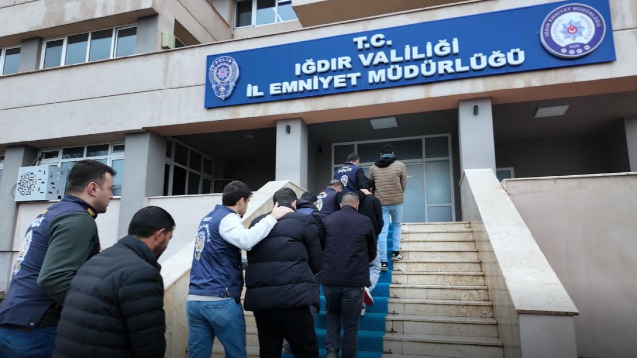 Iğdır’da Çevrimiçi Müstehcenlik Suçundan 7 Şüpheli Yakalandı