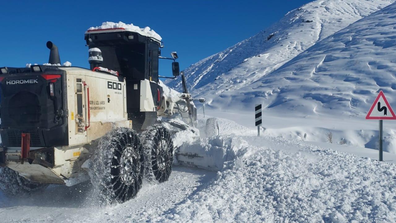 Iğdır’da Karla Mücadele Raporu: 14 Köy Yolu Açıldı, 39 Köyde Çalışmalar Sürüyor