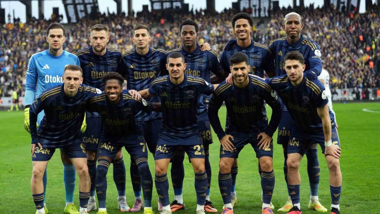 Kadıköy’de Dev Derbi: Fenerbahçe Kupaya Beşiktaş Galibiyetiyle Başlamak İstiyor